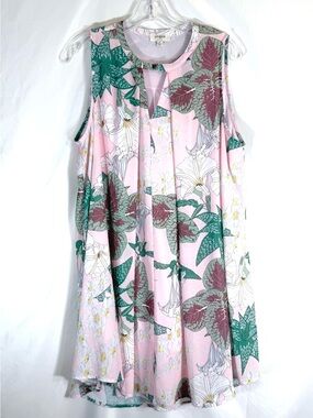 Umgee Sleeveless Breezy Floral Swing Dress With A Round Neckline Size Medium